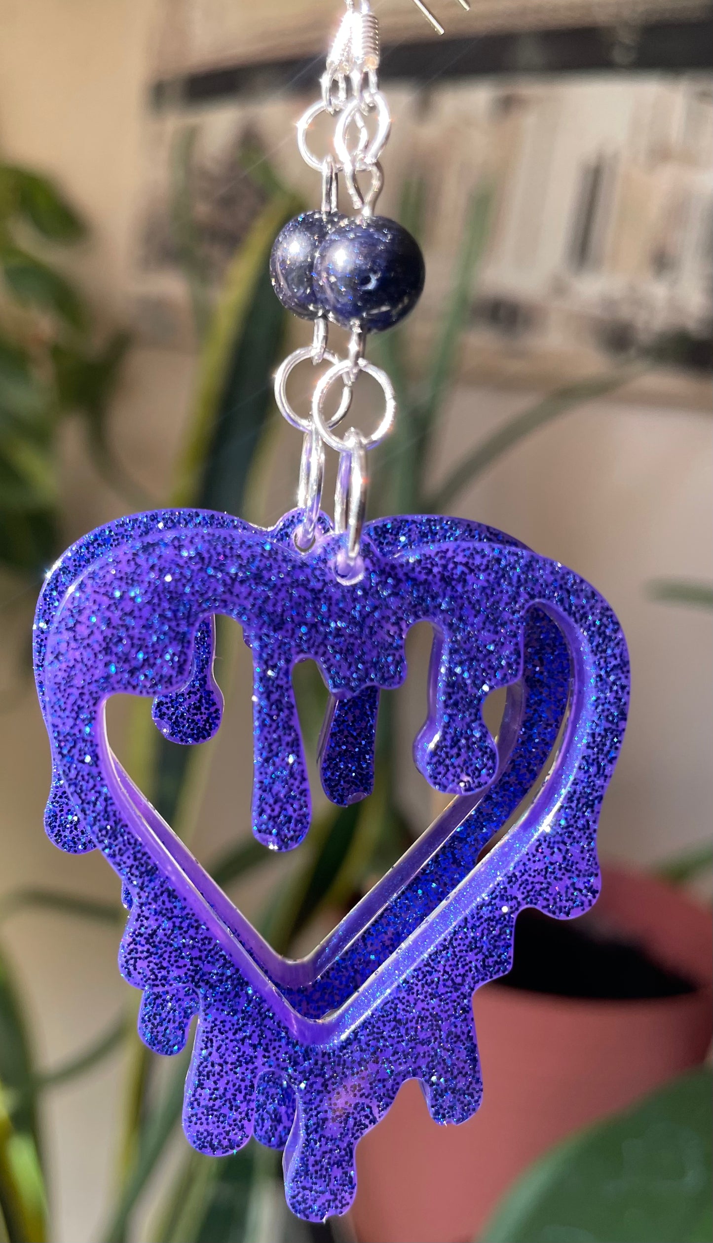 Melting hearts epoxy earrings