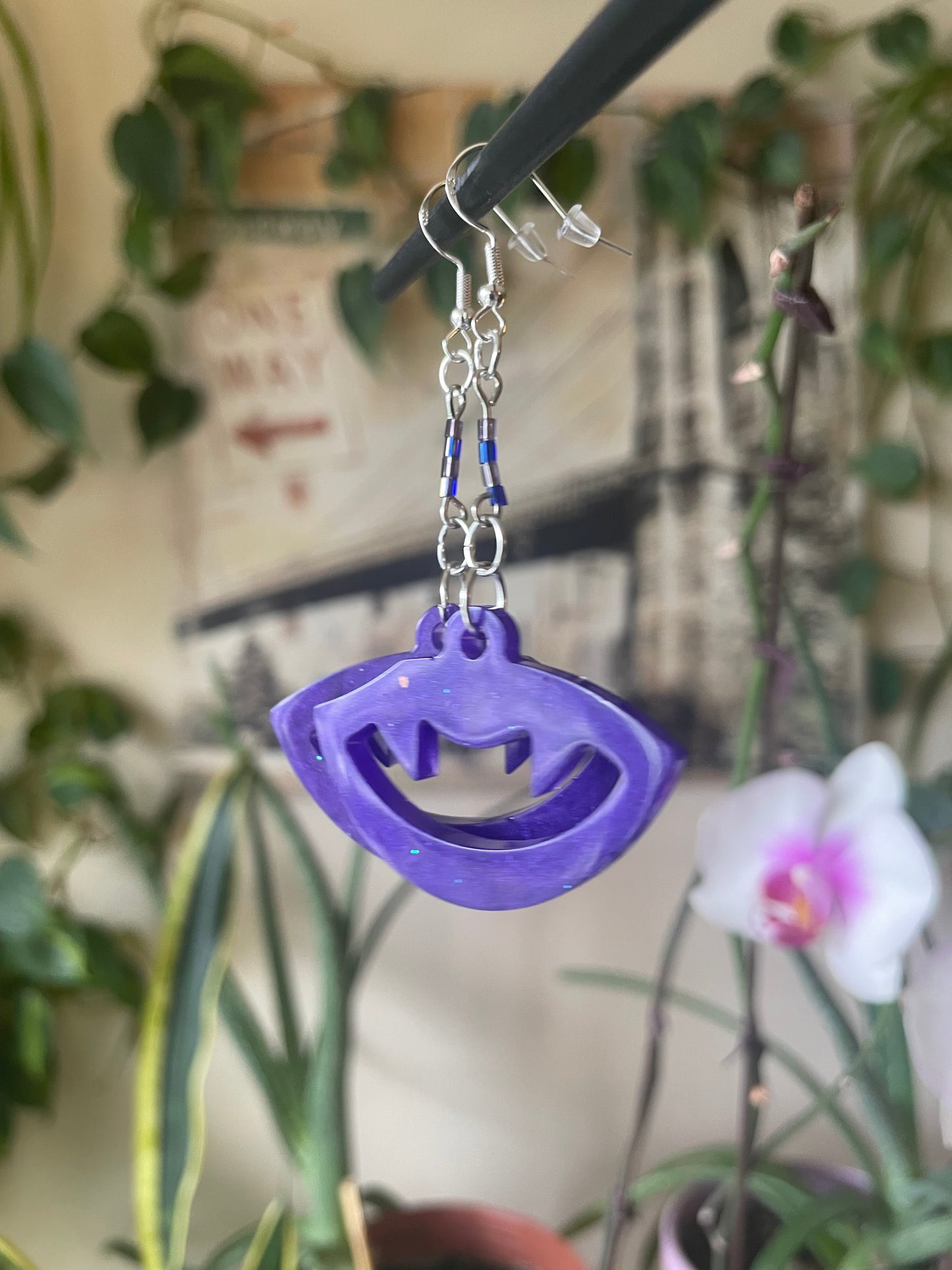 Sparkling spooky earrings