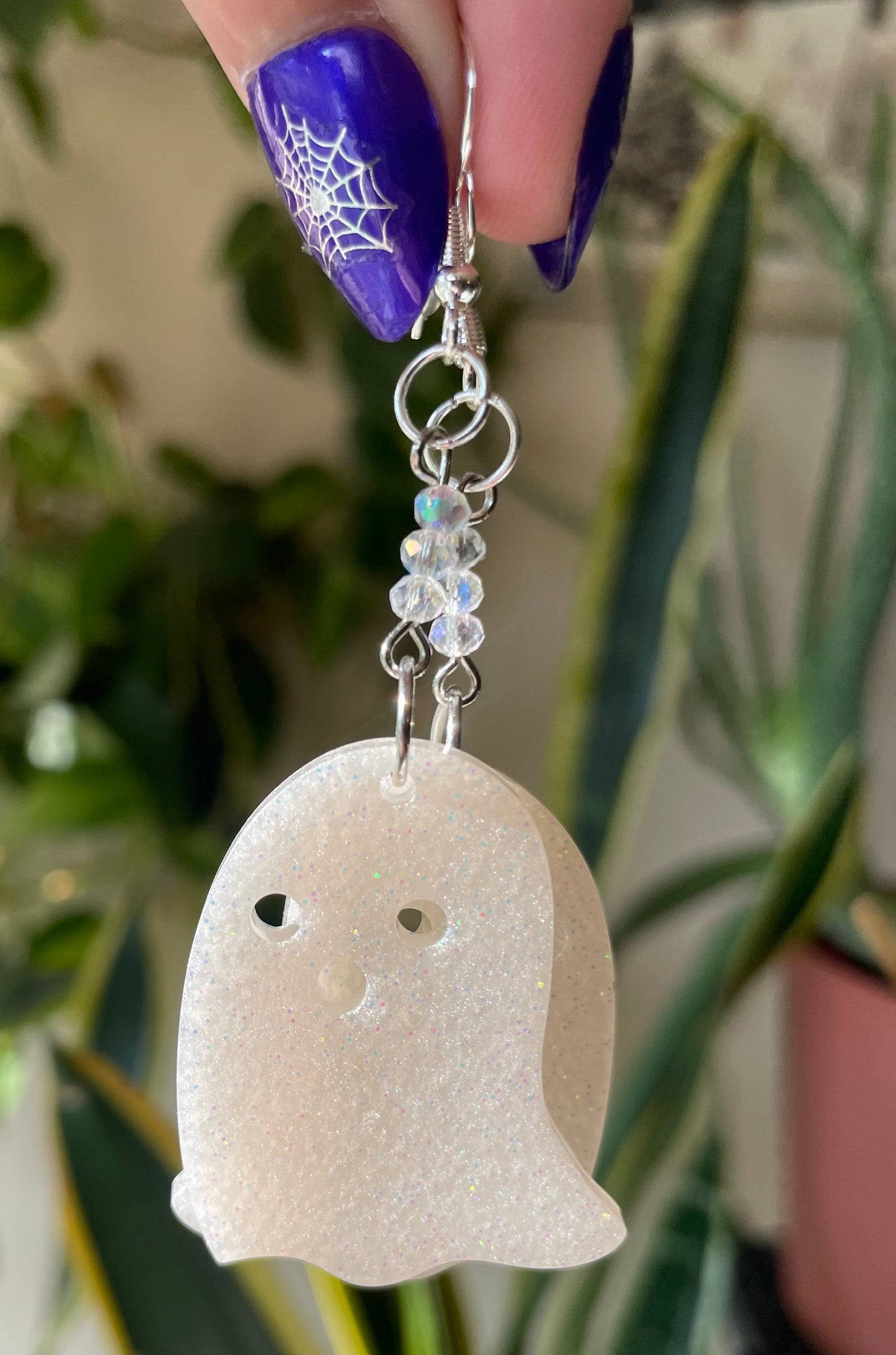 Sparkling spooky earrings