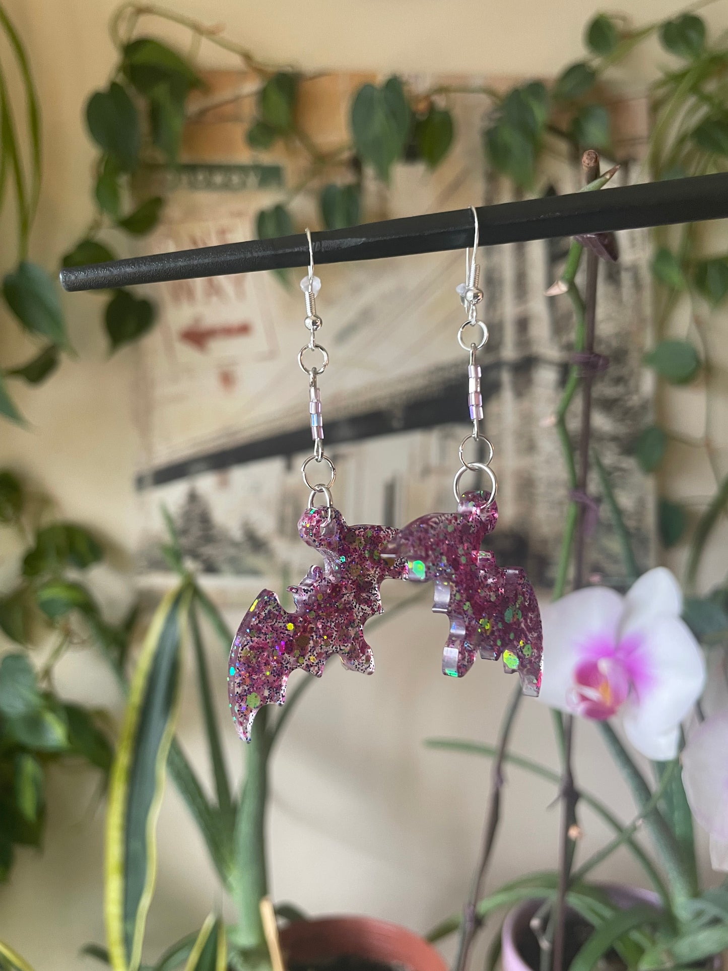 Sparkling spooky earrings