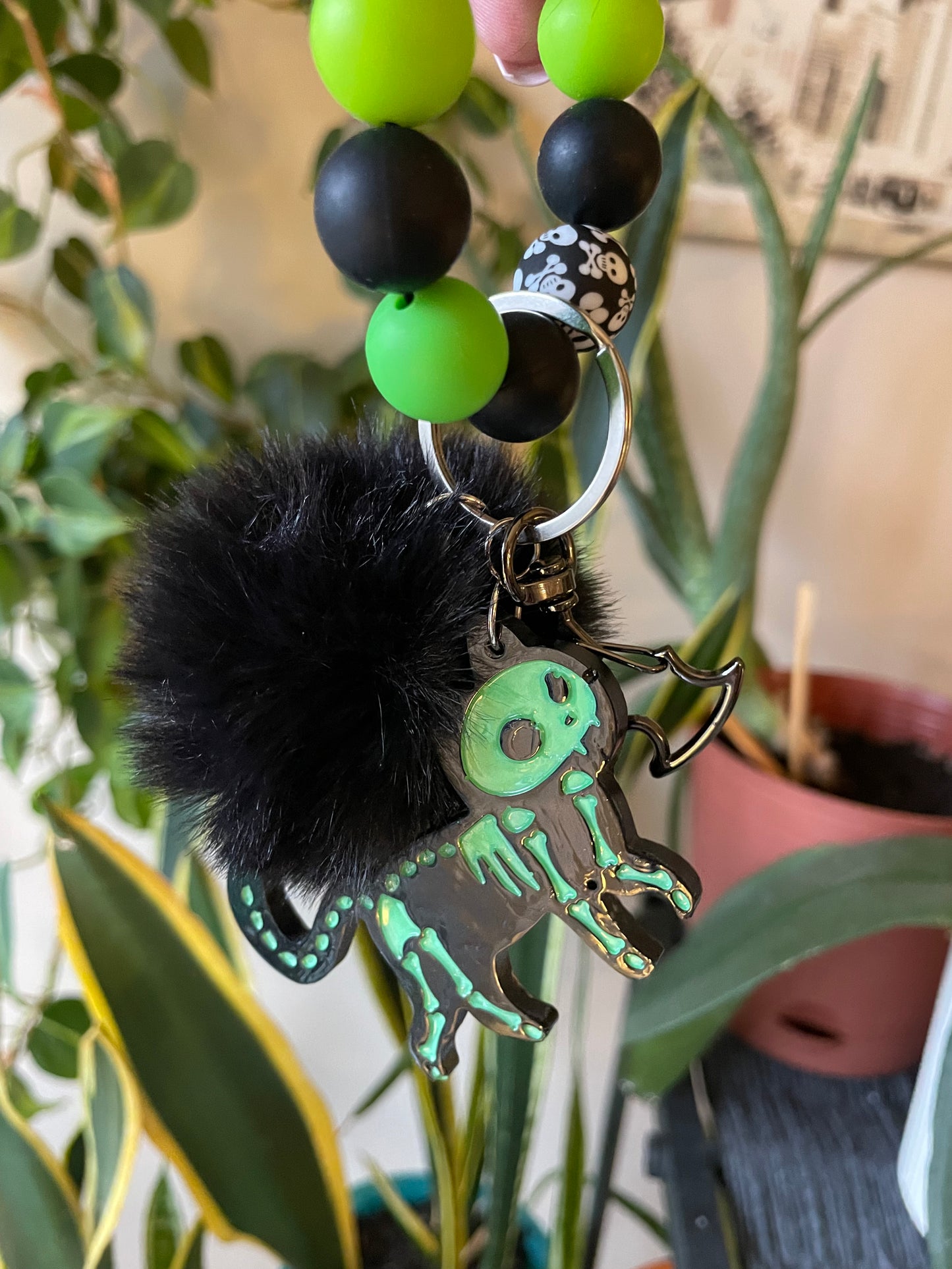 Black and green skelekitties