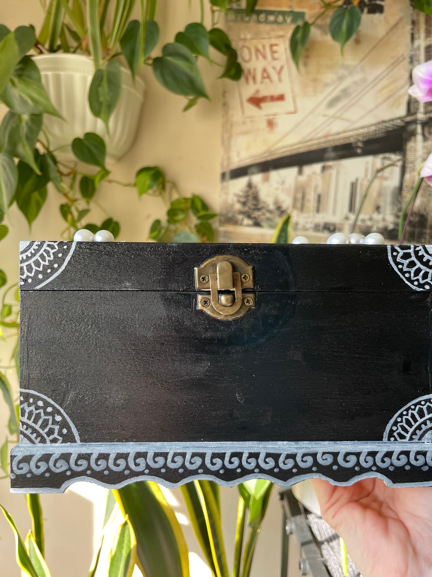 Melted pearls jewelry box
